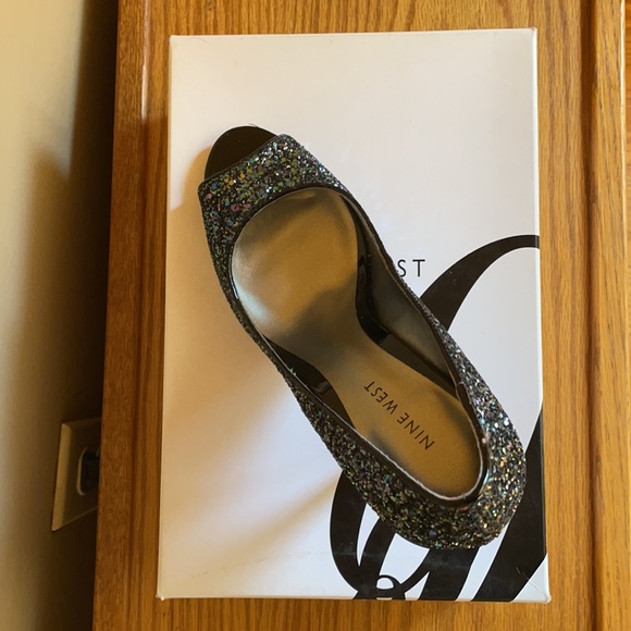 Nine West Sparkly Heels, Size 6.5 - Picture 3 of 3